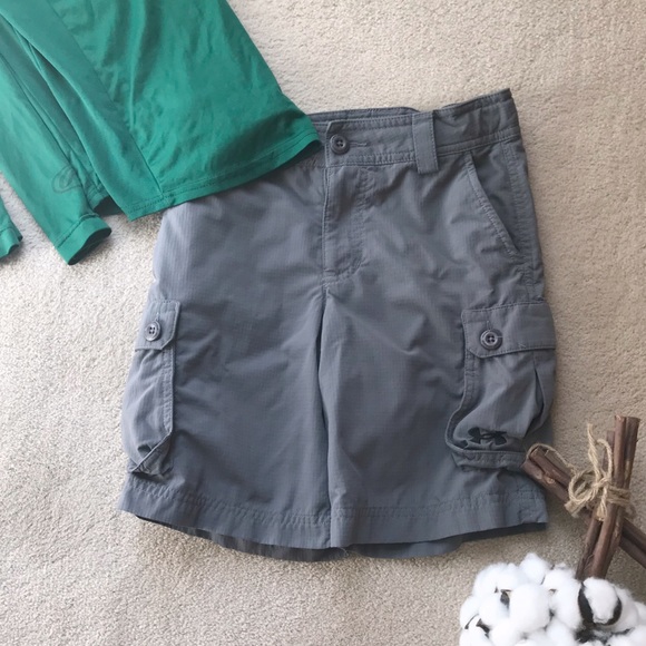 Under Armour Other - Boys Under Armour Gray Shorts